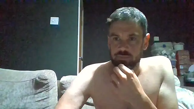 Živý XXX chat tall_dark_handsome