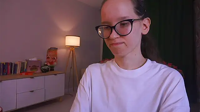 XXX chat uživo modela BettyBrowni