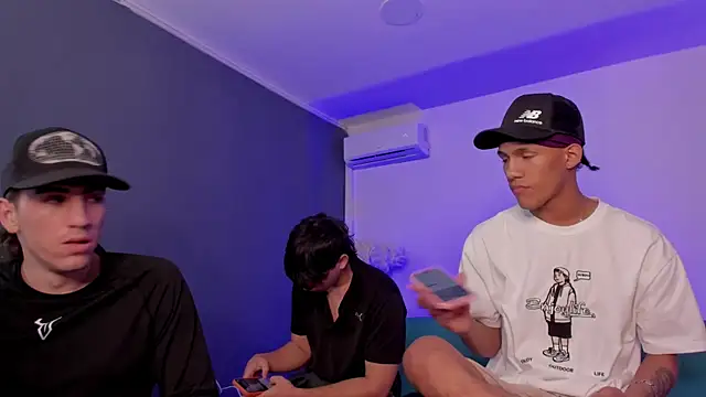 Handsomeboyss19: απευθείας συνομιλία ΧΧΧ
