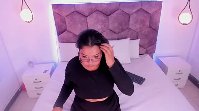 Chatroom XXX en direct de olivia_jhonsson_
