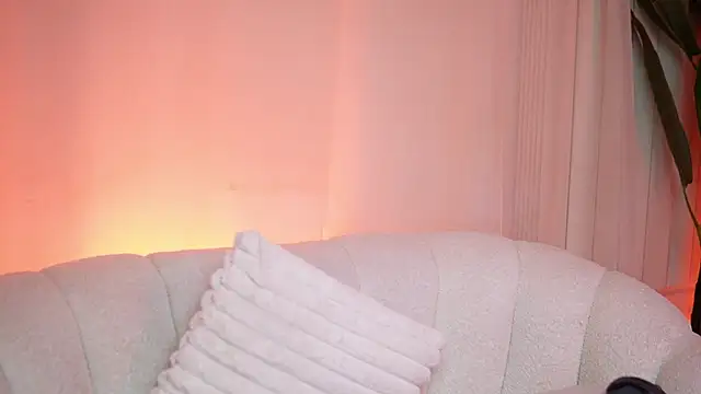 MaeveSun's Live XXX Chat