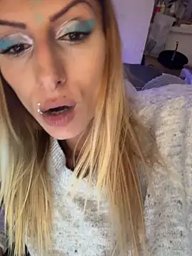 GirlHannah Webcam-Show