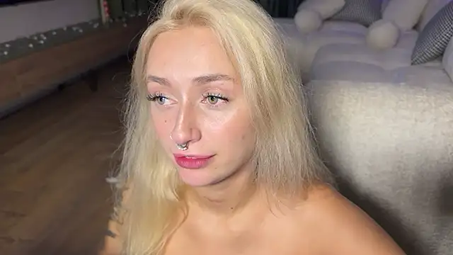 Czat XXX na żywo – _Kiss_me_hard_