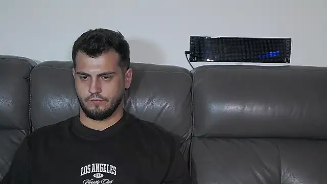 Chat XXX ao vivo de CrazyDom1
