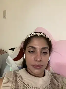 Chat +18 de karlatiburcio ao vivo