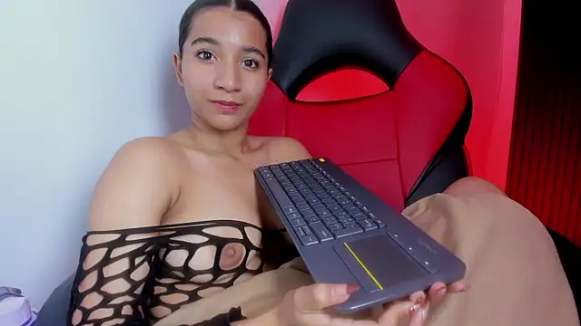 Chat +18 de Emily_bruss ao vivo