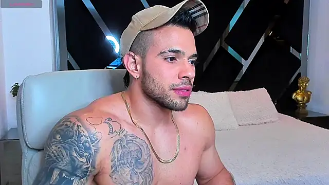 Raytorres 라이브 XXX 채팅