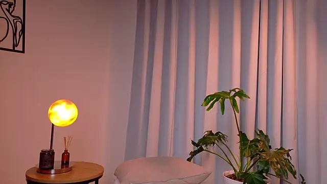 Zara_Nova 现场XXX聊天