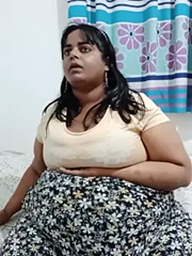 SusanaEshwar's Live XXX Chat