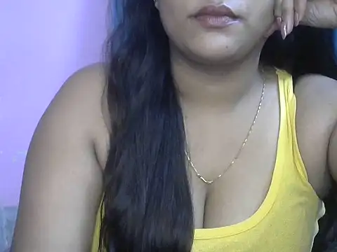 QUEEN-OF-QUEEN Chat XXX in diretta