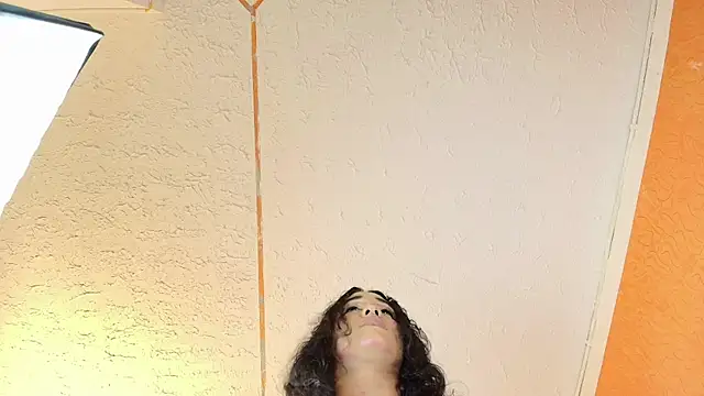 دردشة Alison_Chan_ الجنسية المباشرة