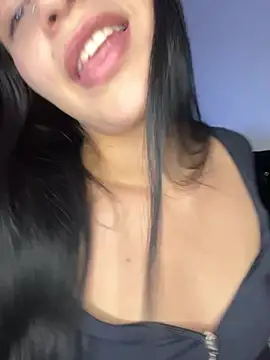 Hhannachiki's Live XXX Chat