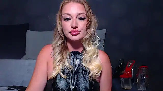 XXX chat uživo modela GodessJulia