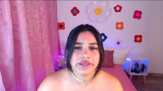 Sami-Queen's Live XXX Chat
