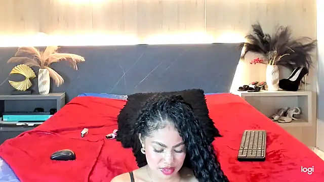 LorenaVarga's Live XXX Chat