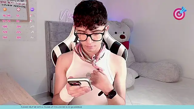 Živý XXX chat niico_prince