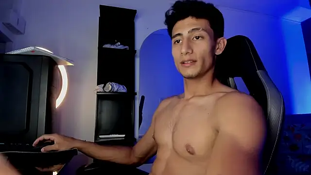 XXX chat uživo modela MaxiimoRomano_