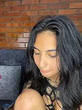 XXX chat uživo modela Velvet_Mysstic