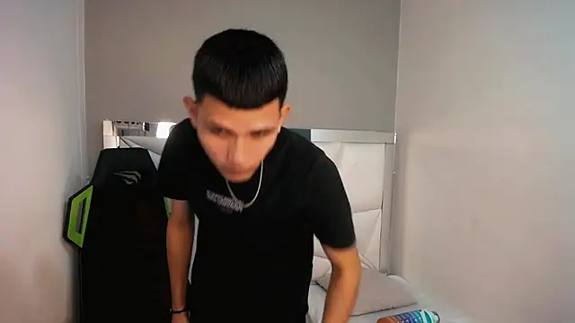 XXX chat uživo modela Pov_man777