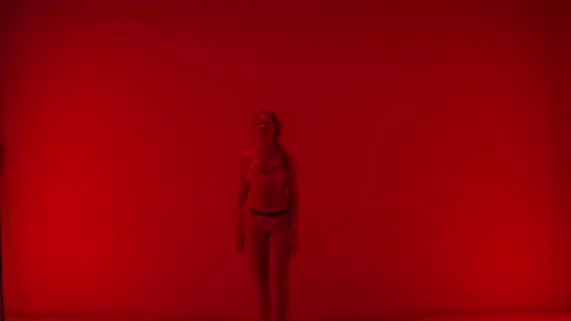 Honeyy-Angel: διαδικτυακό σόου στην κάμερα