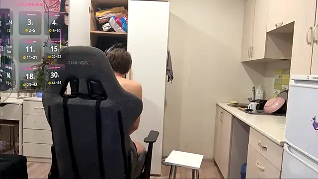 JadeNoiiir XXX чат на живо