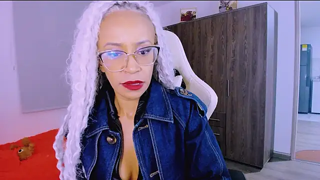 ScarlettMalbec's Live XXX Chat