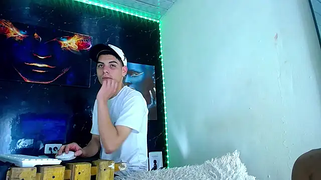 عرض كام LuxeCouple