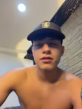 צ'אט XXX בשידור חי של Lander_Cruz
