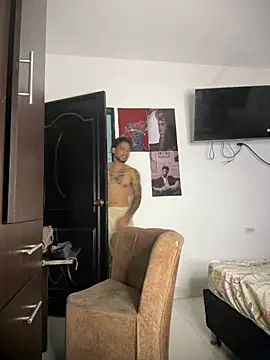 Kenny_romano Adlı Modelin Canlı XXX Sohbeti
