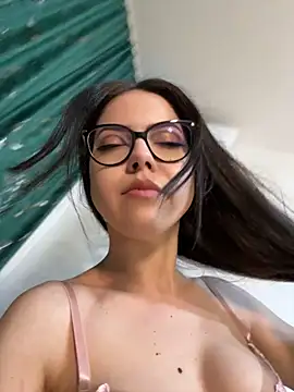 KaylaLewyss – Naživo XXX chat