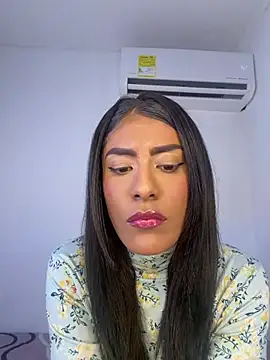 XXX chat uživo modela Zyrelia_Vael