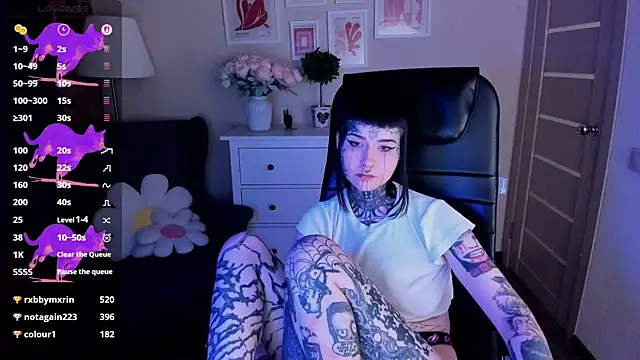 Bloood__Mary's Live XXX Chat