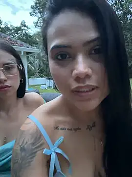 Show de KattyAndFabi na webcam