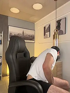 DomBoy_ Adlı Modelin Canlı XXX Sohbeti