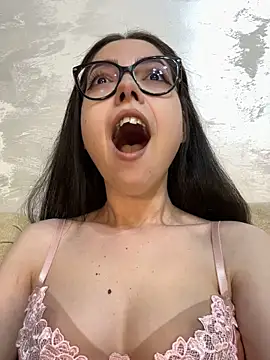 KaylaLewyss – Naživo XXX chat