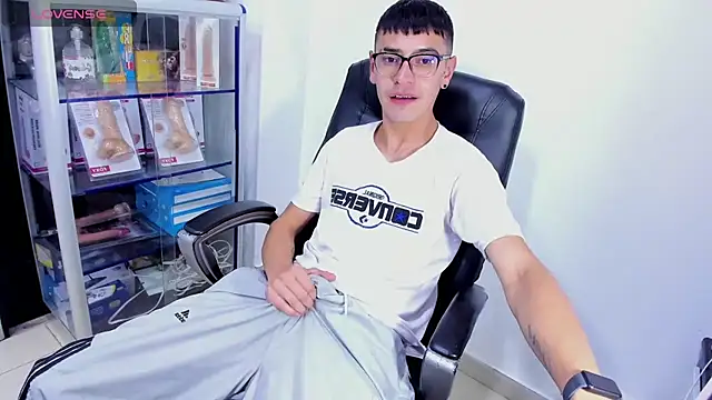 Alexx_bigcockk – Live XXX-chat