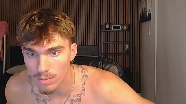TheNicoRyder Chat XXX in diretta
