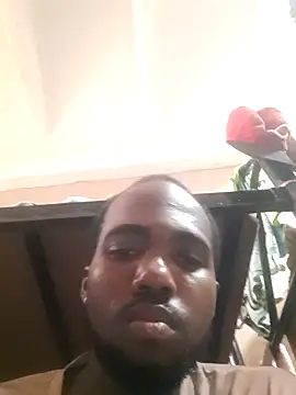 TheChocoTentation's Live XXX Chat