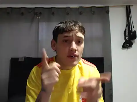 Andreshot2026 webcam show