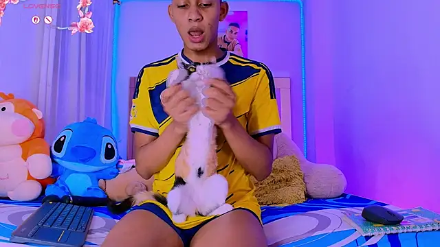 Czat XXX na żywo – dilan_alfonzo
