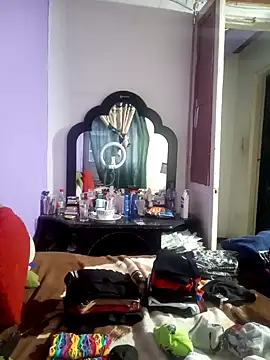 Chat +18 de Zulema_R1 ao vivo