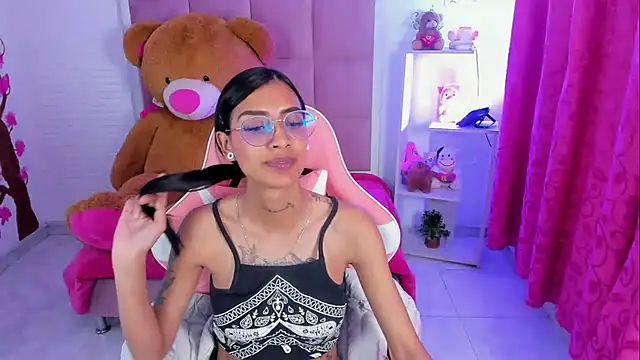 KarlaSlutSkinny__'s Live XXX Chat