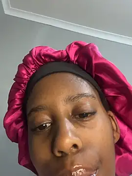 petite_bee élő XXX-chatje