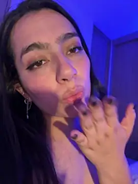 Nicollemays XXX чат на живо