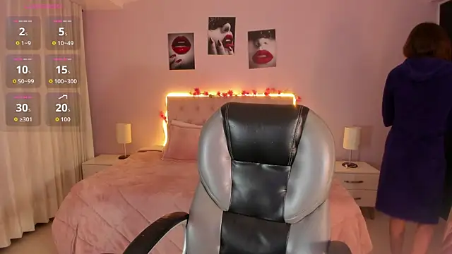 Živý XXX chat Emily_Warren_