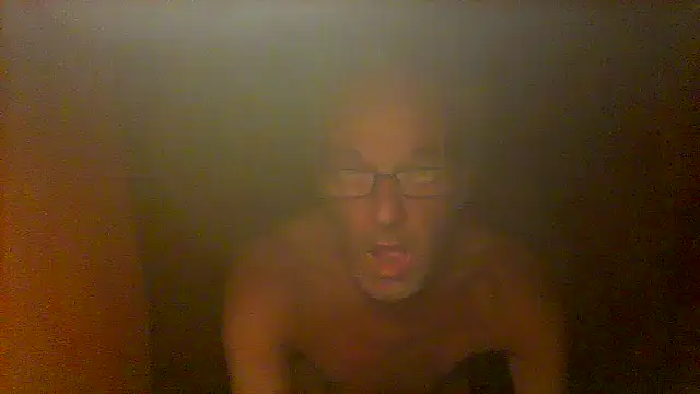 nice6incs Show in webcam