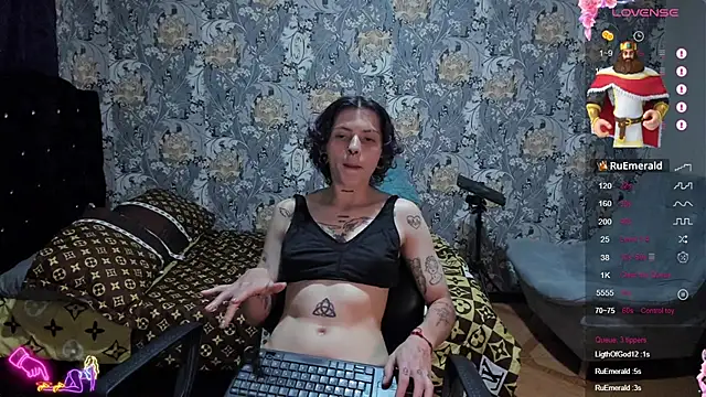 pretty_cristal69 现场XXX聊天