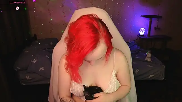 Chat +18 de NaomiYoru ao vivo