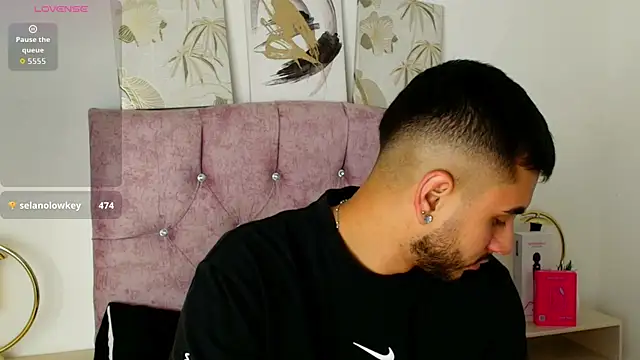 Živý XXX chat Amadeo_Wild_
