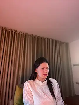 Chat +18 de Zandrina ao vivo
